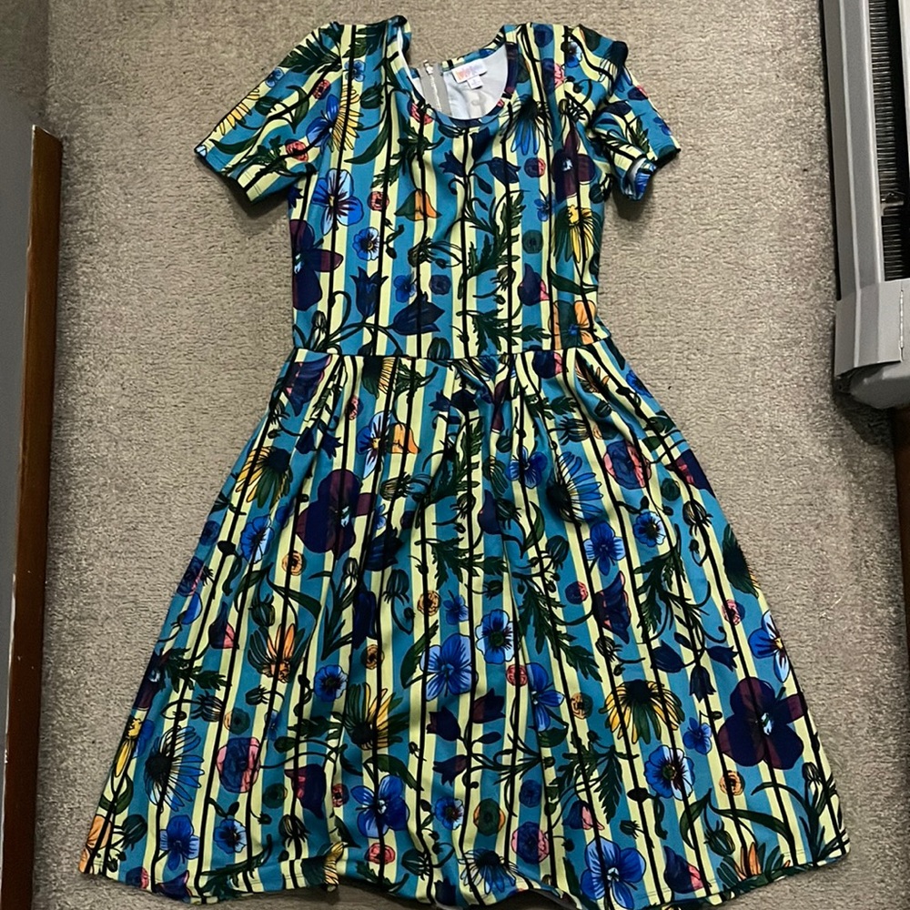 Lularoe Amelia Dress